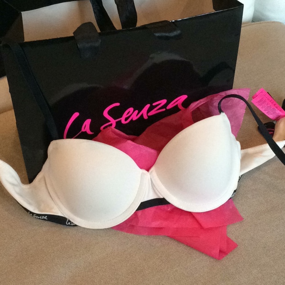 Brand new stylish bra with contrast color band